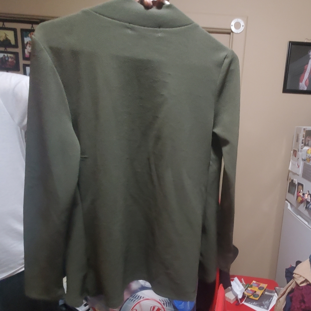Blazer . - Picture 2 of 2